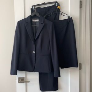 Tahari Arthur S. Levine 3-piece Suit